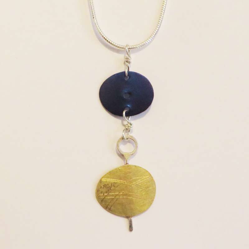 Pebble on Stem Necklace